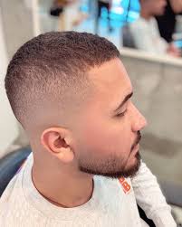 Professional Men's Haircuts in Alanya – Curly Coiffeur